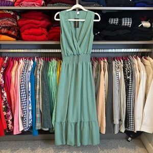Nali Collection 65 % silk sage sleeveless elastic waistband midi dress S NWT
